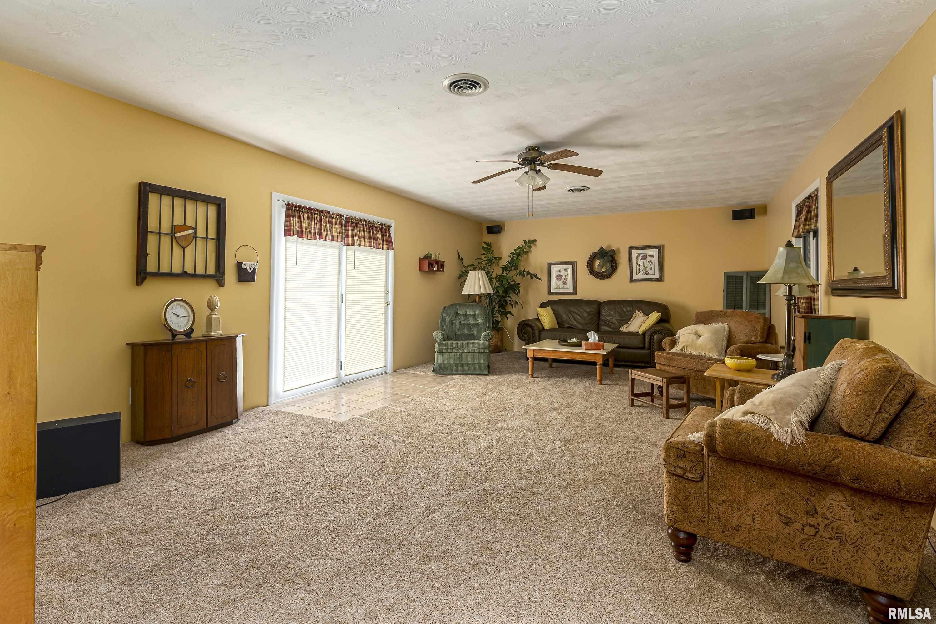 104 Philip Road Christopher, IL 62822 - Photo 11 of 31 Gallery Image 11
