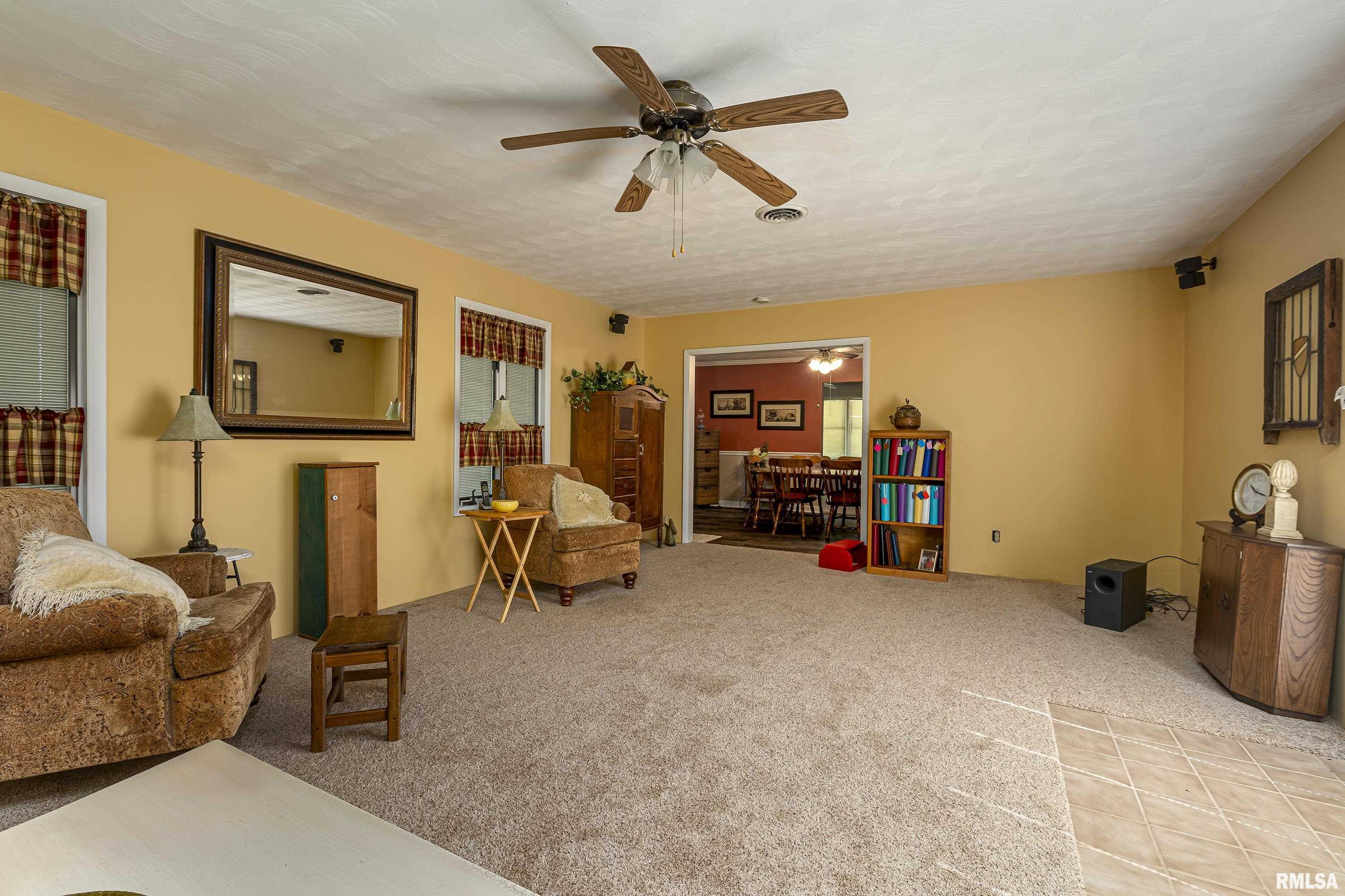 104 Philip Road Christopher, IL 62822 - Photo 12 of 31 Gallery Image 12