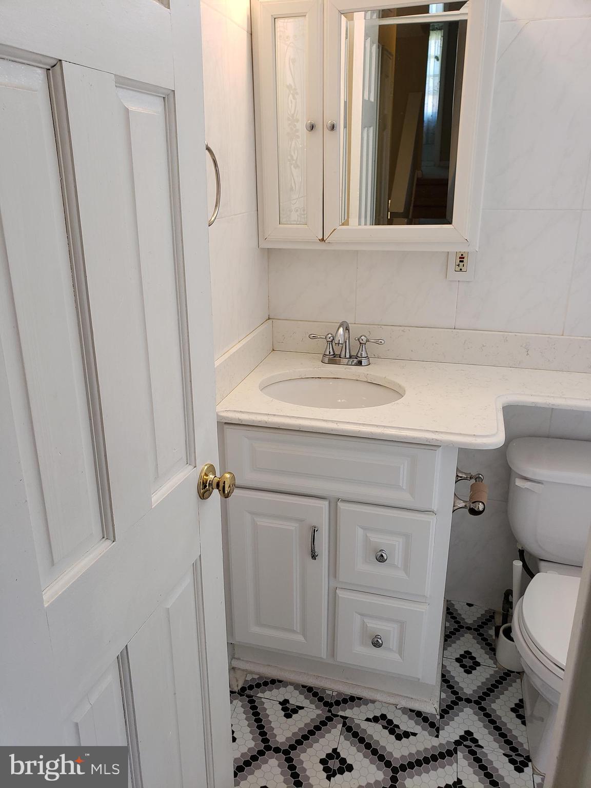 1610 Daws Road Blue Bell, PA 19422 - Photo 32 of 42 Hallway Bathroom