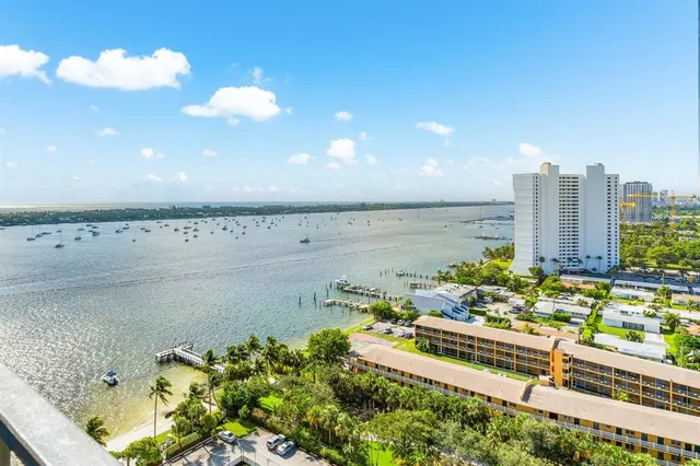 $4,000 | 5600 North Flagler Drive, Unit 2004, West Palm Beach, FL 33407