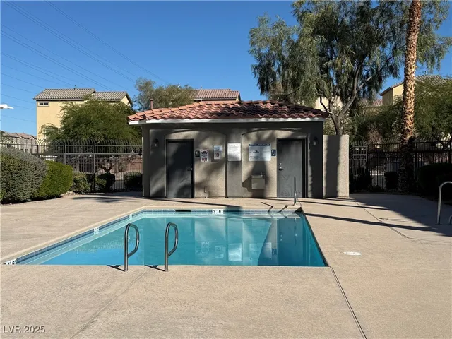 $1,600 | 10245 South Maryland Parkway, Unit 2213, Las Vegas, NV 89183