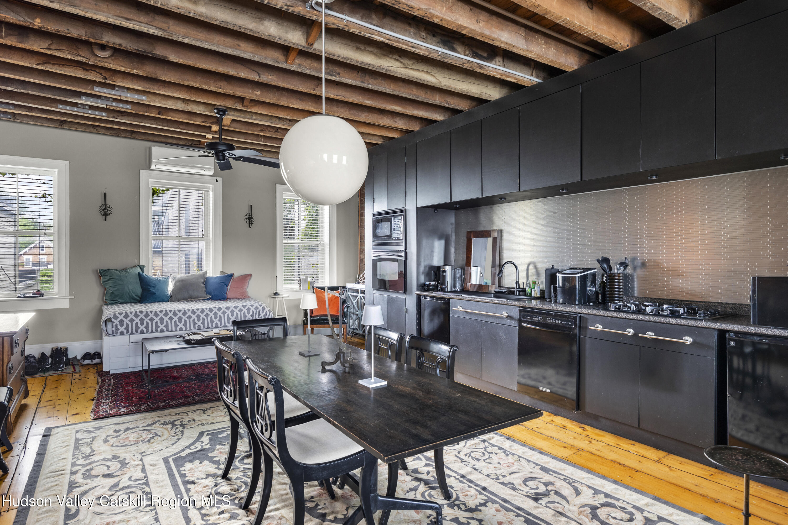 362 Warren Street, Unit 2 Hudson, NY 12534 - Photo 3 of 9 7Y3A4137