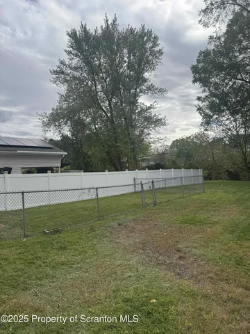 $1,900 | 445 Leggett Street, Scranton, PA 18508