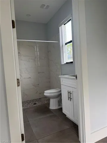 a view of an entrance of the house