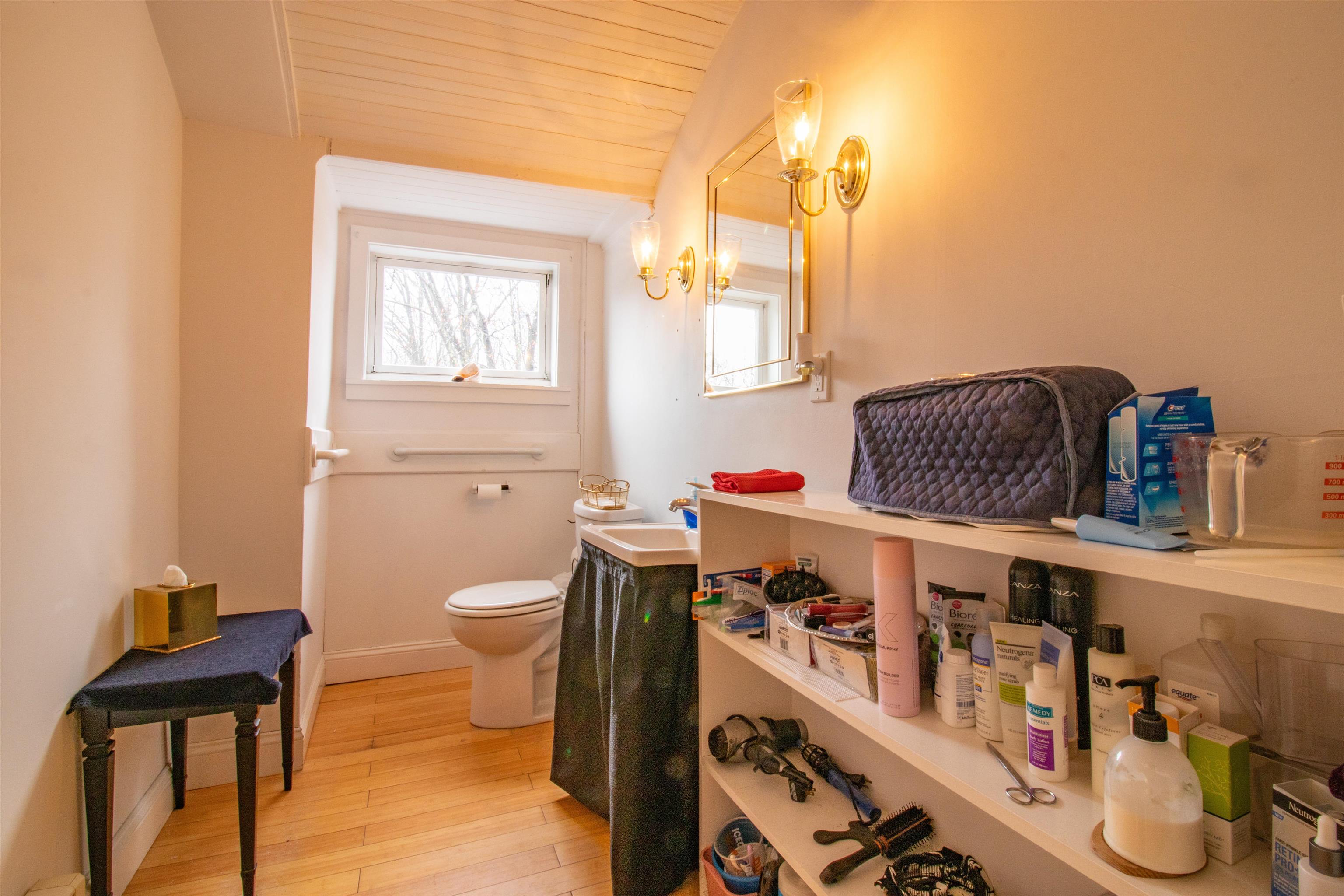 111 Union Square Milford, NH 03055 - Photo 23 of 28