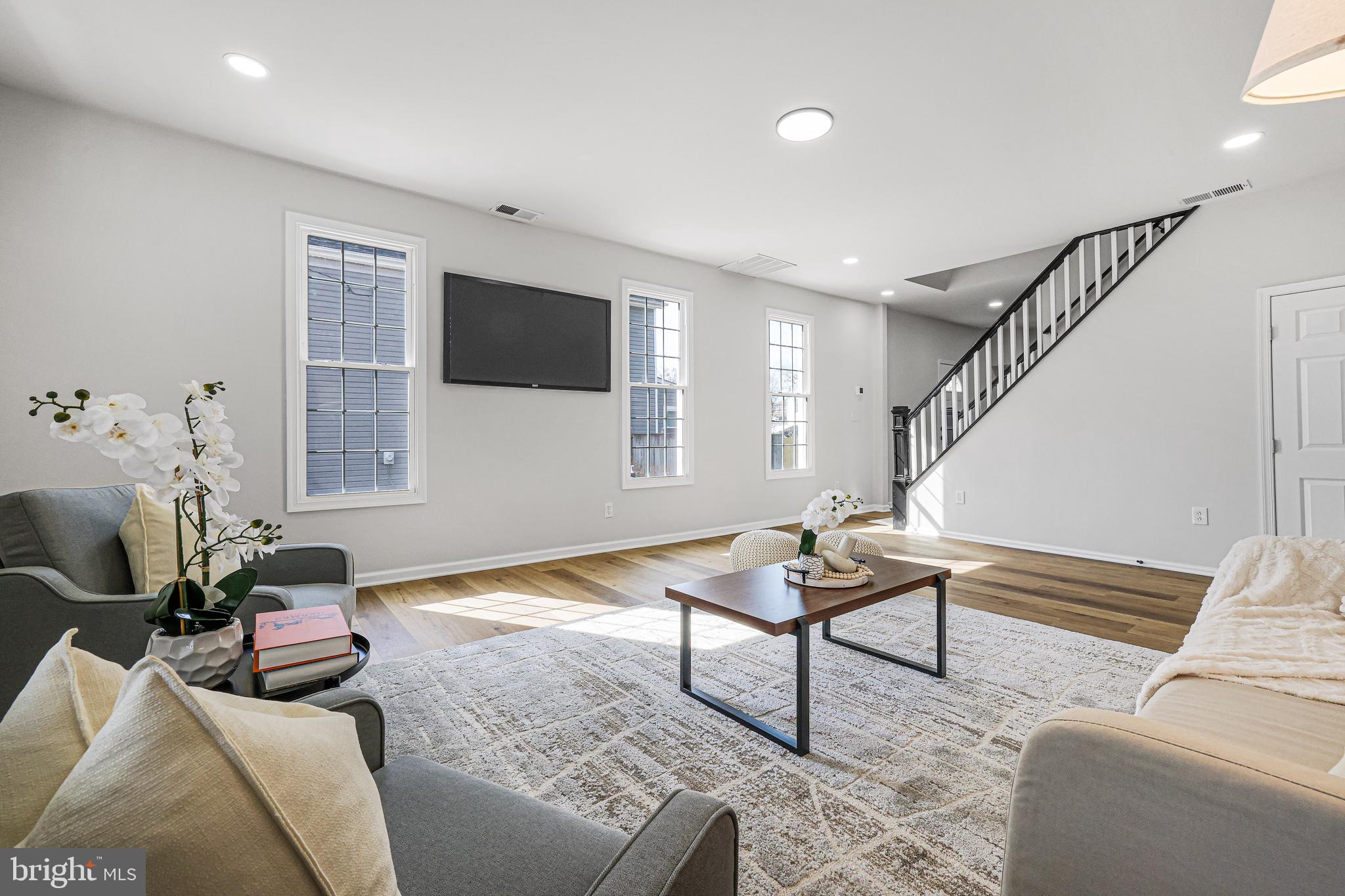 106 4th Avenue Baltimore, MD 21227 - Photo 11 of 31