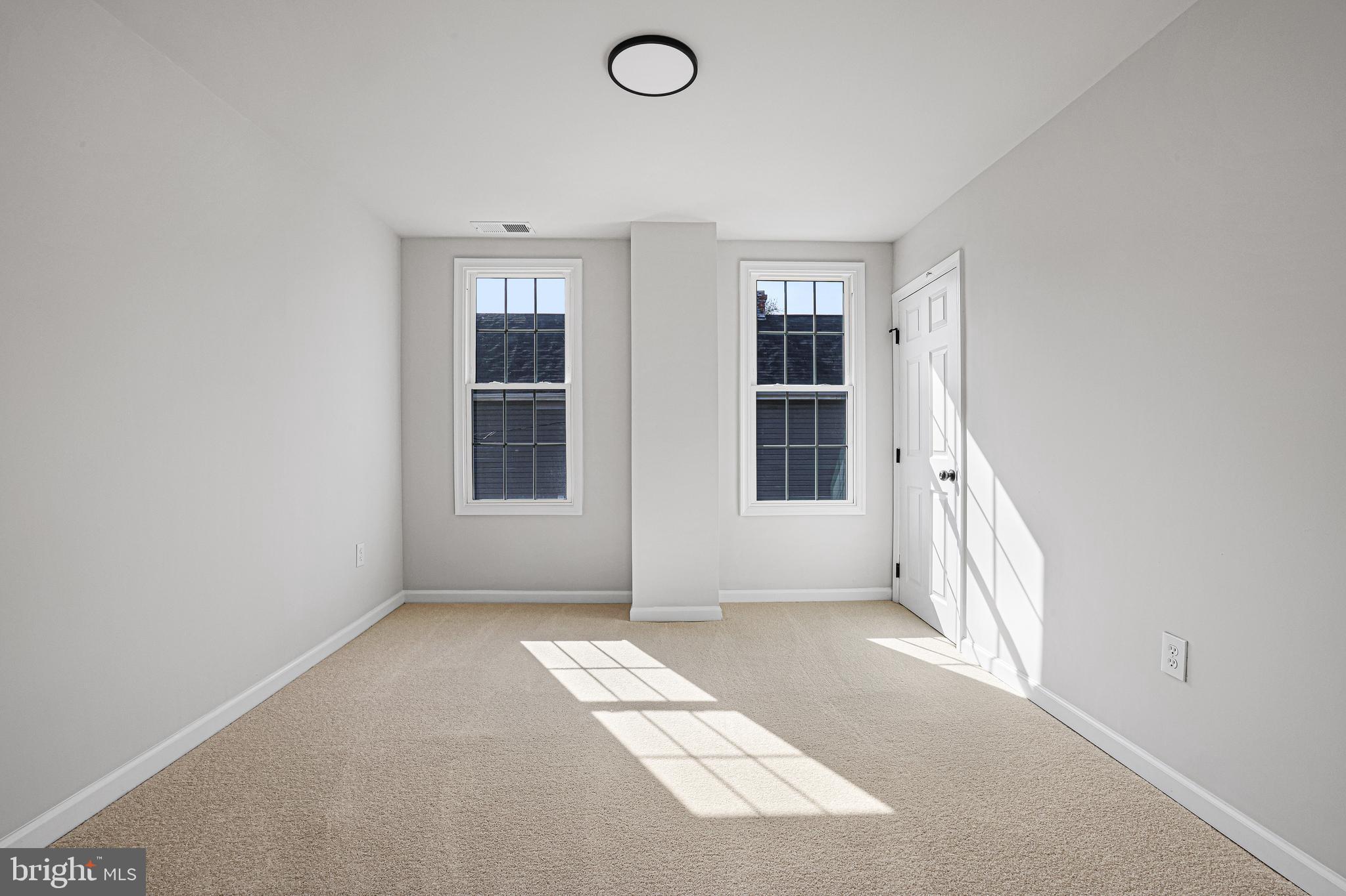 106 4th Avenue Baltimore, MD 21227 - Photo 21 of 31