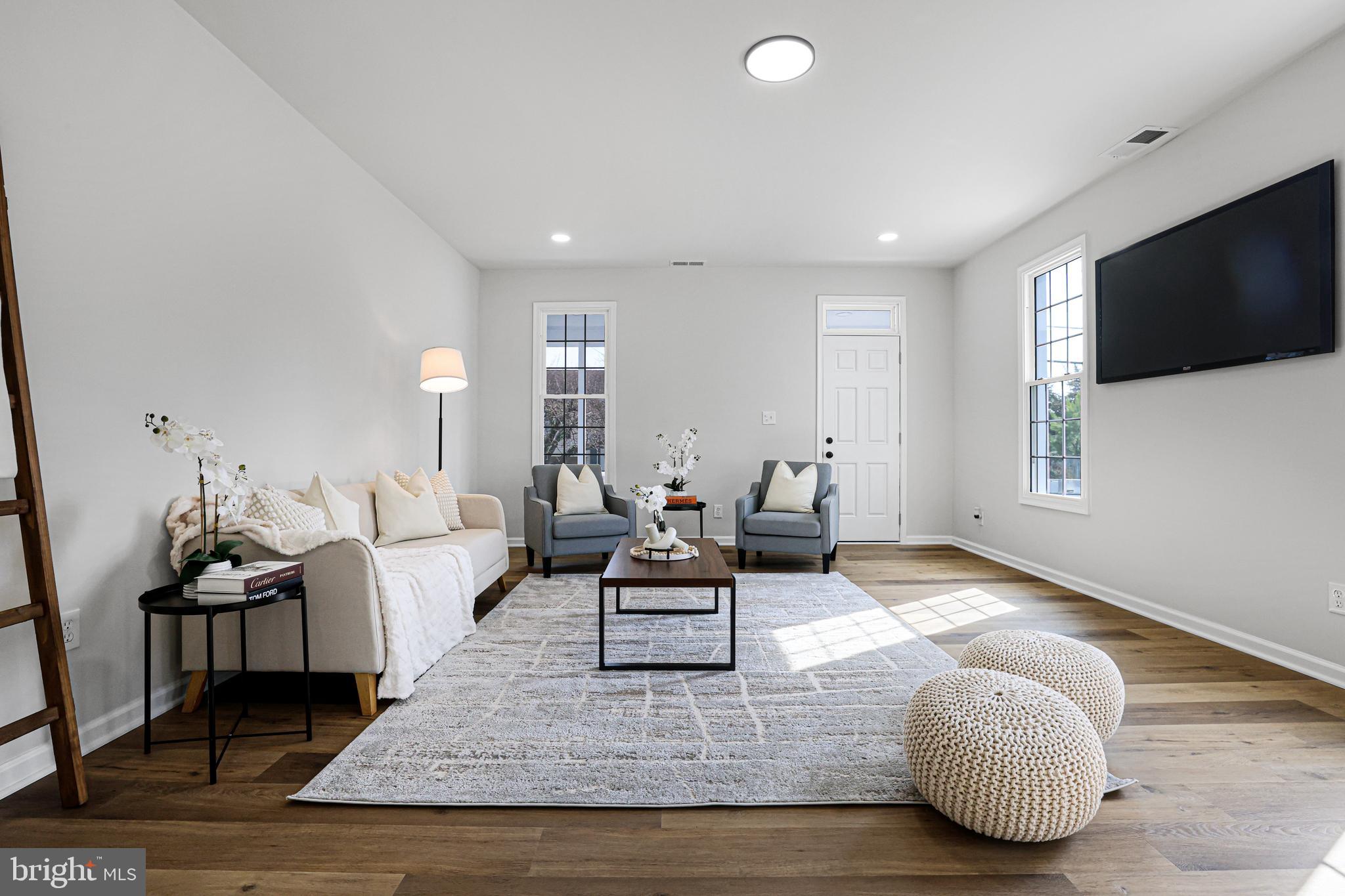 106 4th Avenue Baltimore, MD 21227 - Photo 6 of 31