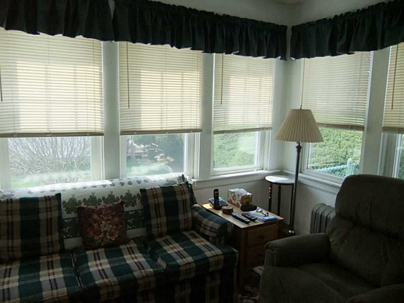 223 Wendell Road Warwick, RI 02888 - Photo 13 of 22 Den/Family/Great Room.