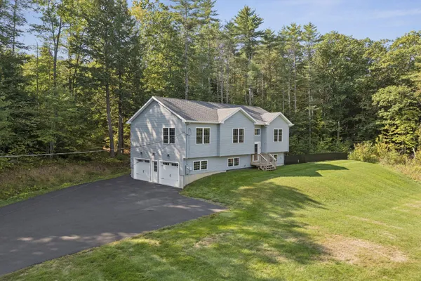 $469,900 | 48 St Pierre Drive, Sidney, ME 04330