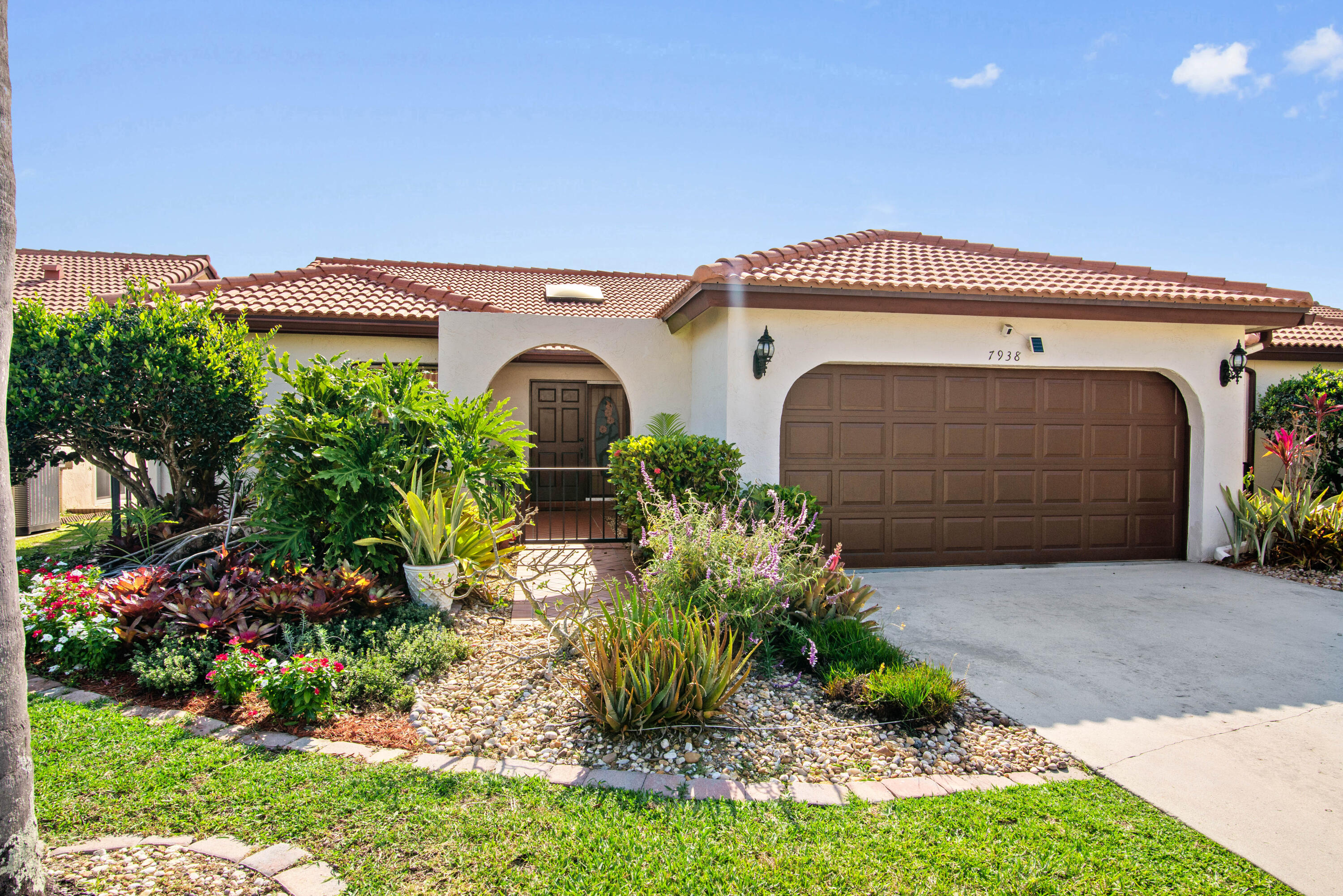 7938 Villa Nova Drive Boca Raton, FL 33433 - Photo 2 of 32 7938VillaNovaDr-aerial-02