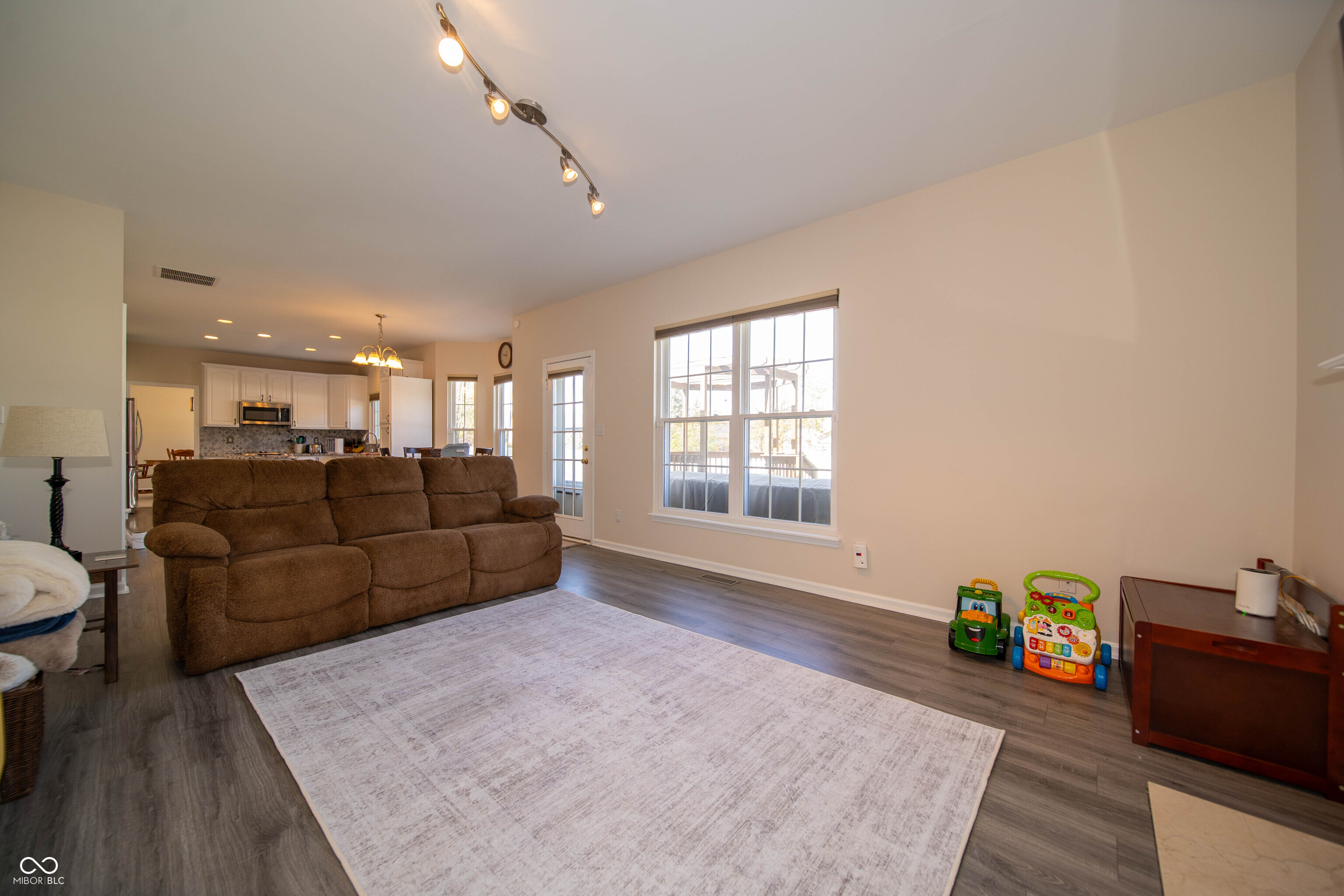 10113 Parkshore Drive Fishers, IN 46038 - Photo 19 of 44