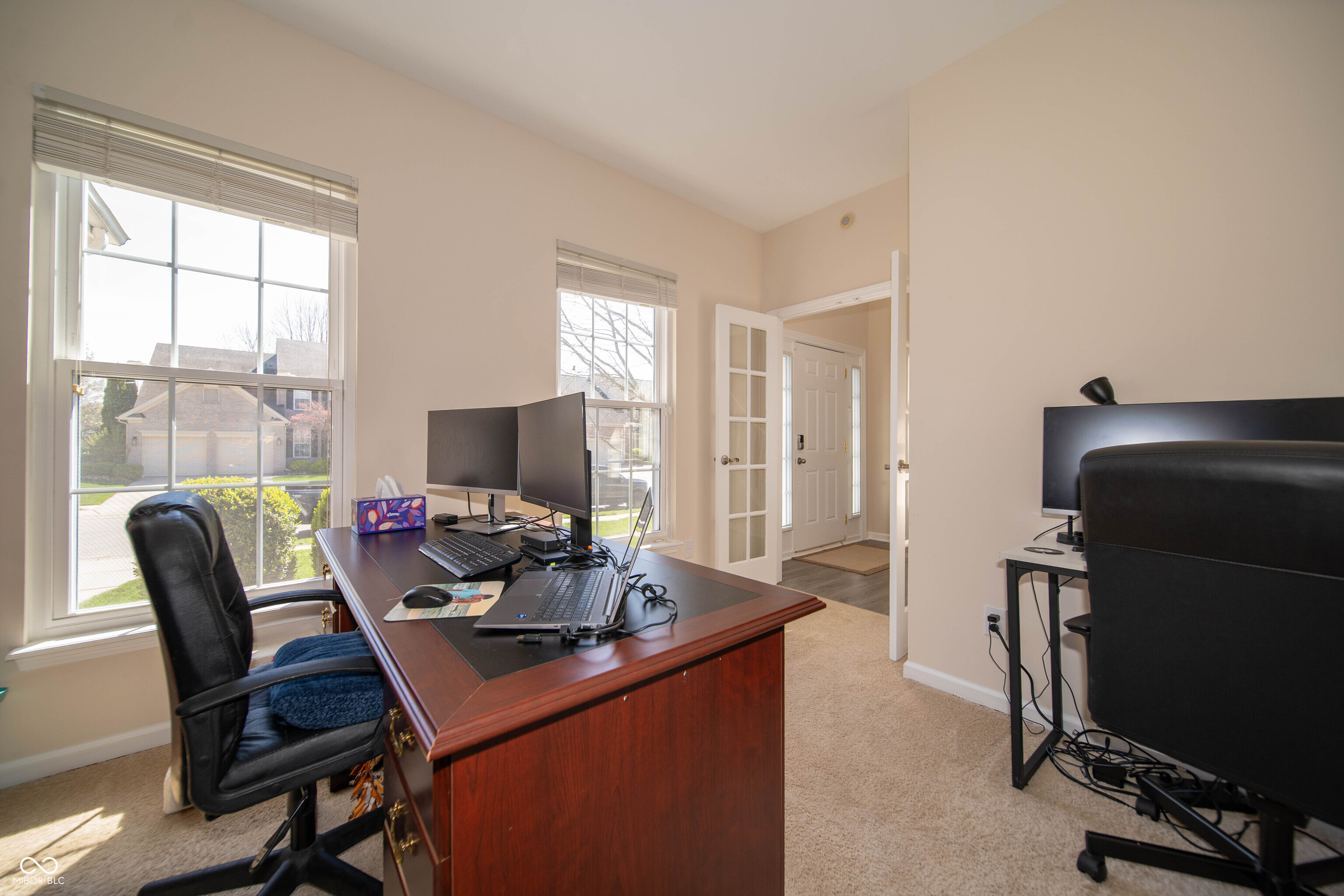 10113 Parkshore Drive Fishers, IN 46038 - Photo 7 of 44