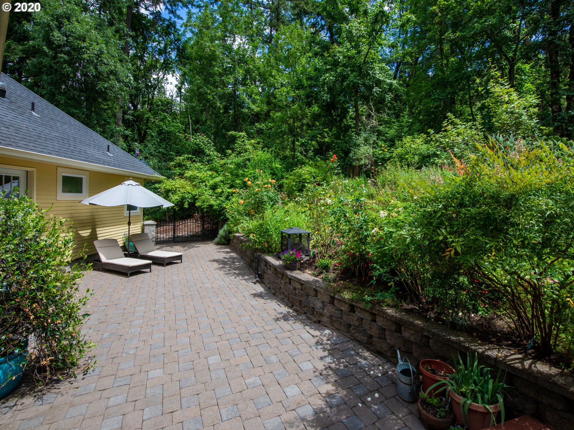5015 Dillard Road Eugene, OR 97405 - Photo 3 of 32 Gallery Image 3