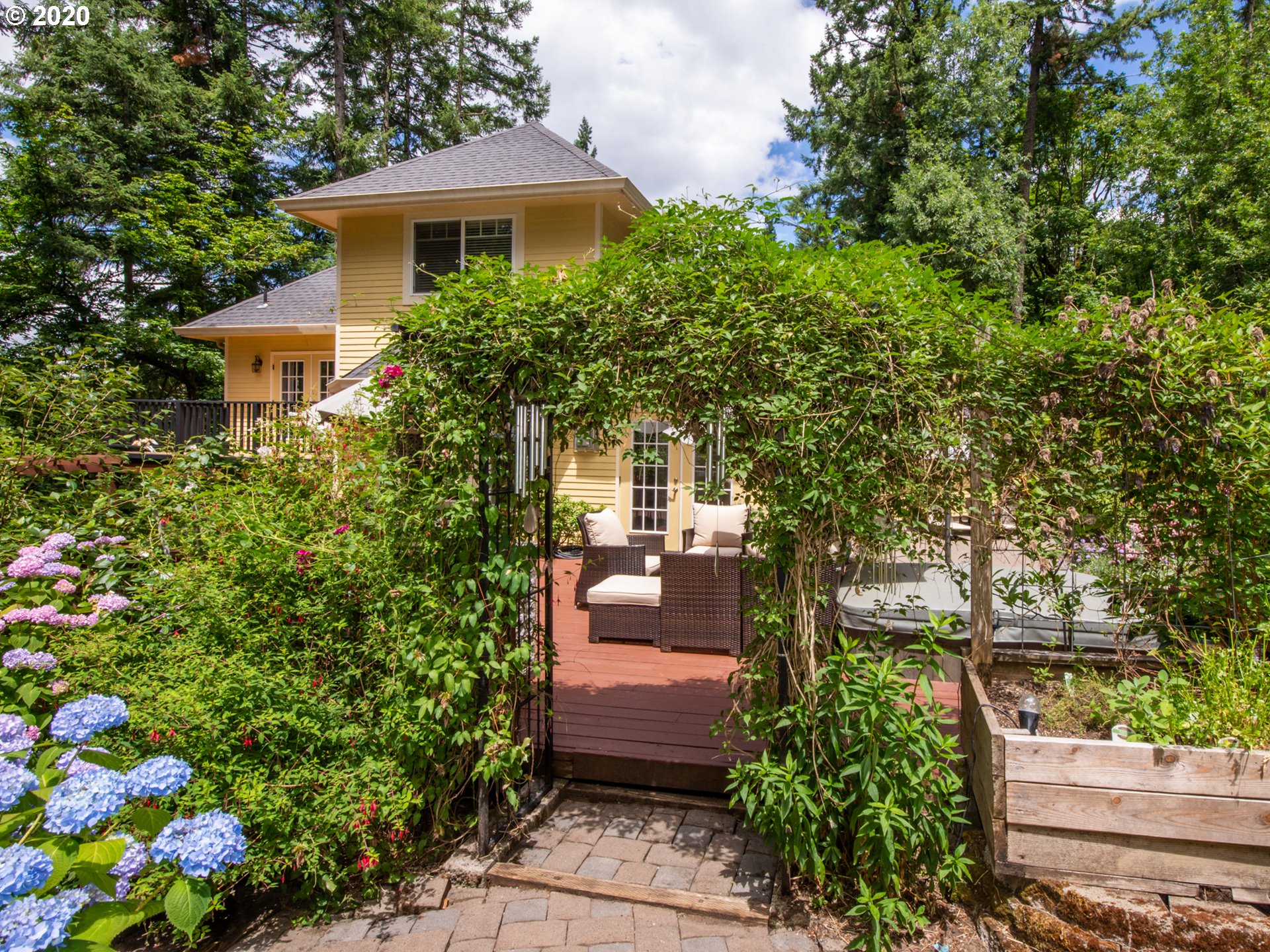 5015 Dillard Road Eugene, OR 97405 - Photo 8 of 32 Gallery Image 8