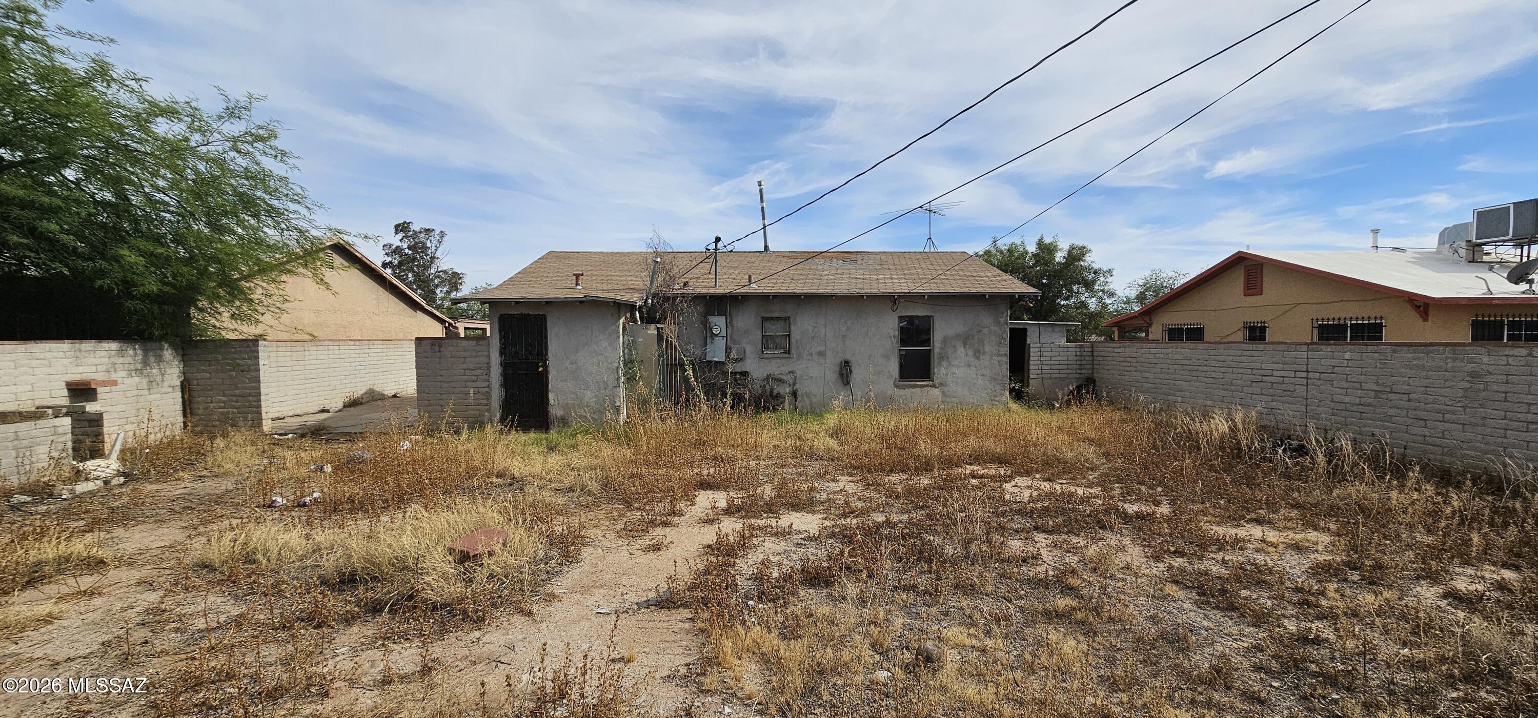 3265 East 24th Street Tucson, AZ 85713 - Photo 4 of 18 Back