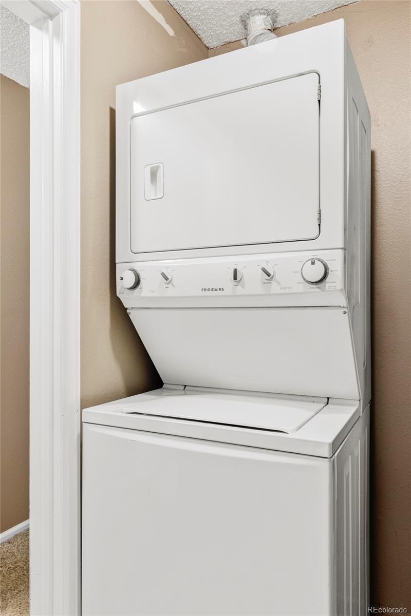 8100 West Quincy Avenue, Unit K3 Littleton, CO 80123 - Photo 13 of 19 a close view of washer and dryer