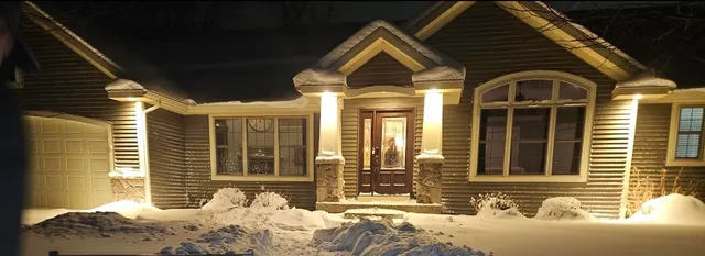 $529,900 | 738 Fieldstone Drive, Coopersville, MI 49404