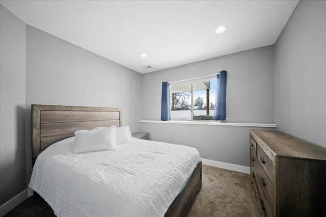 $529,900 | 738 Fieldstone Drive, Coopersville, MI 49404