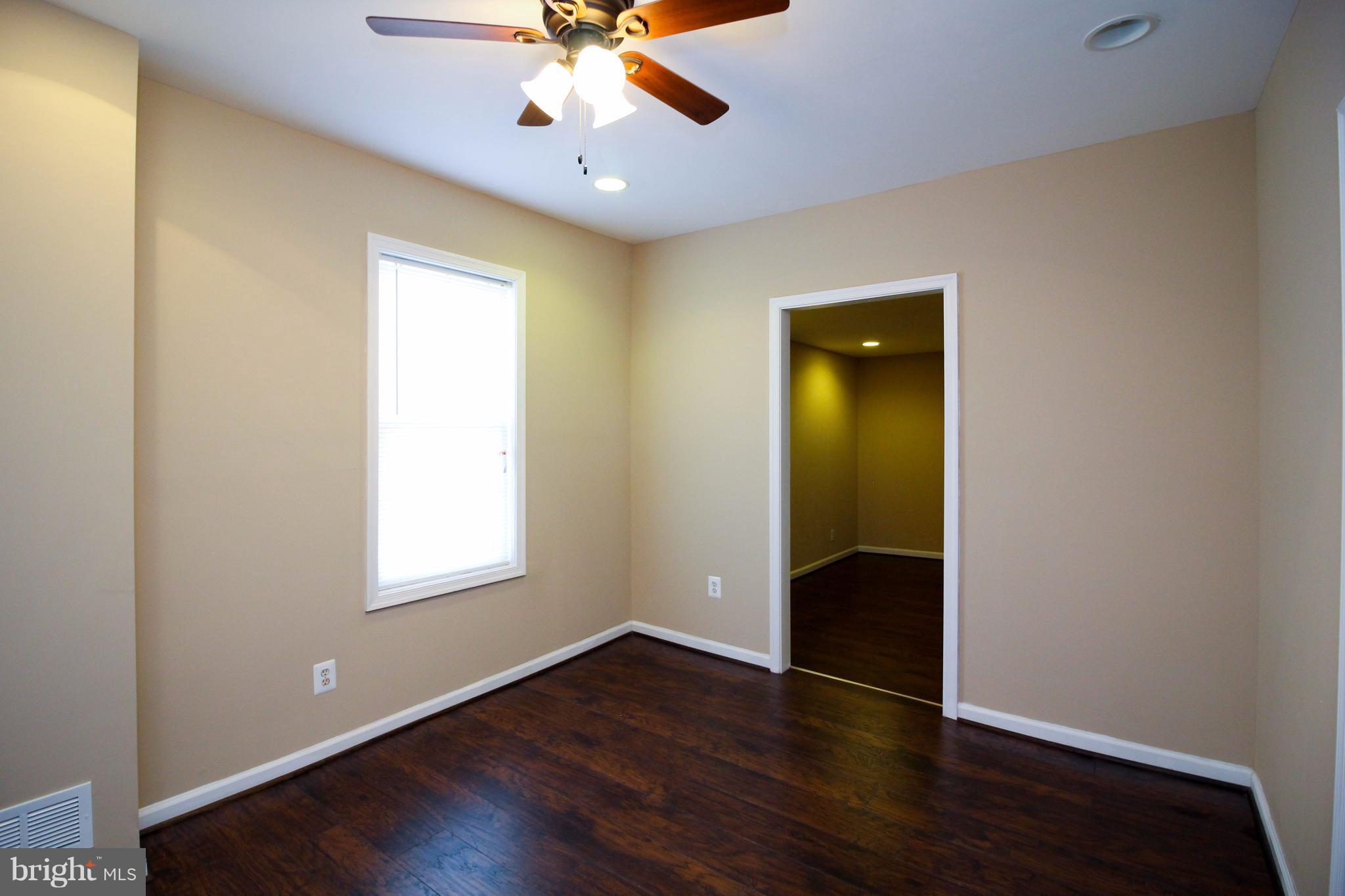 4227 Annapolis Road Baltimore, MD 21227 - Photo 12 of 30 dining room