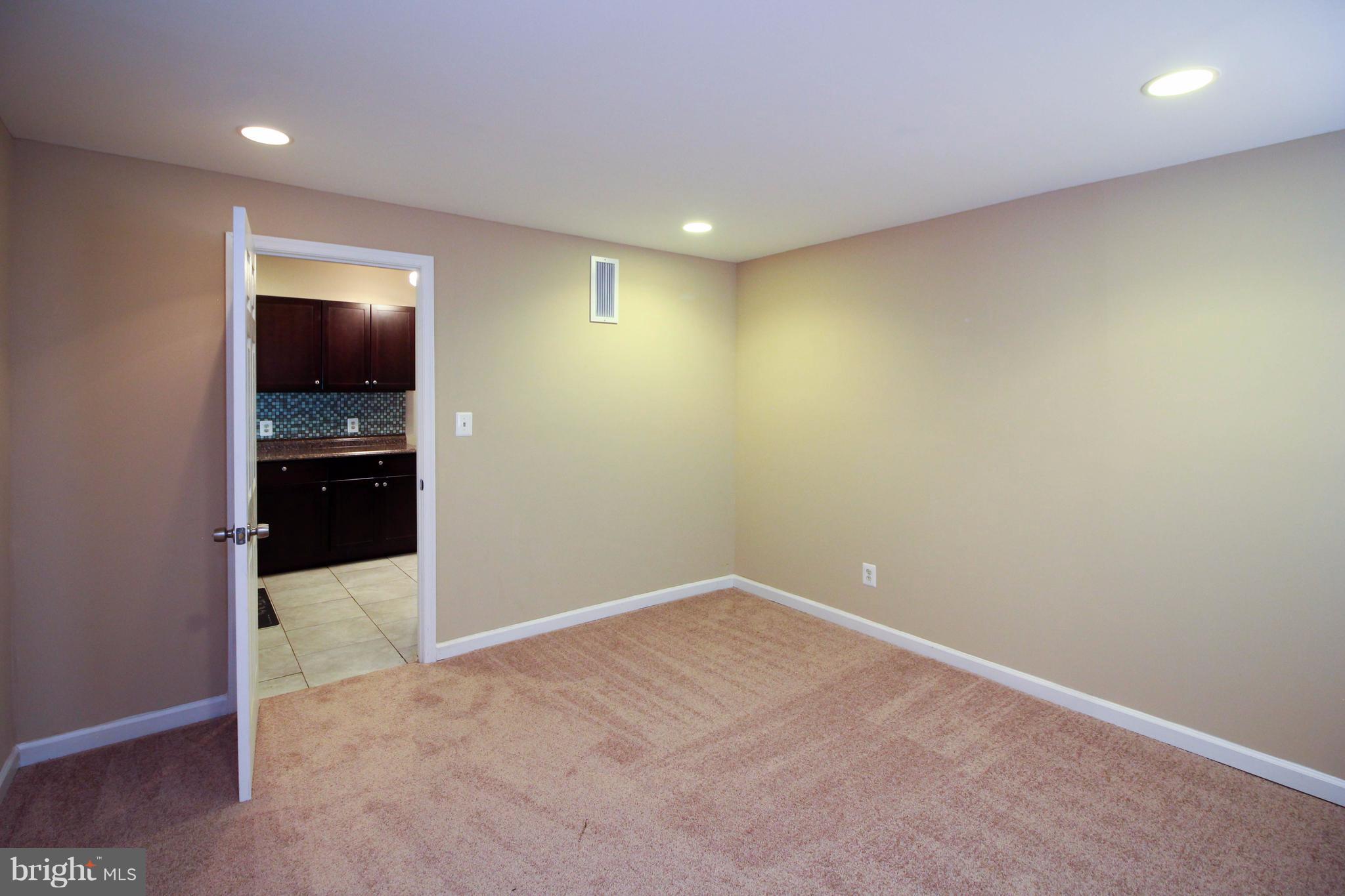 4227 Annapolis Road Baltimore, MD 21227 - Photo 20 of 30 bedroom