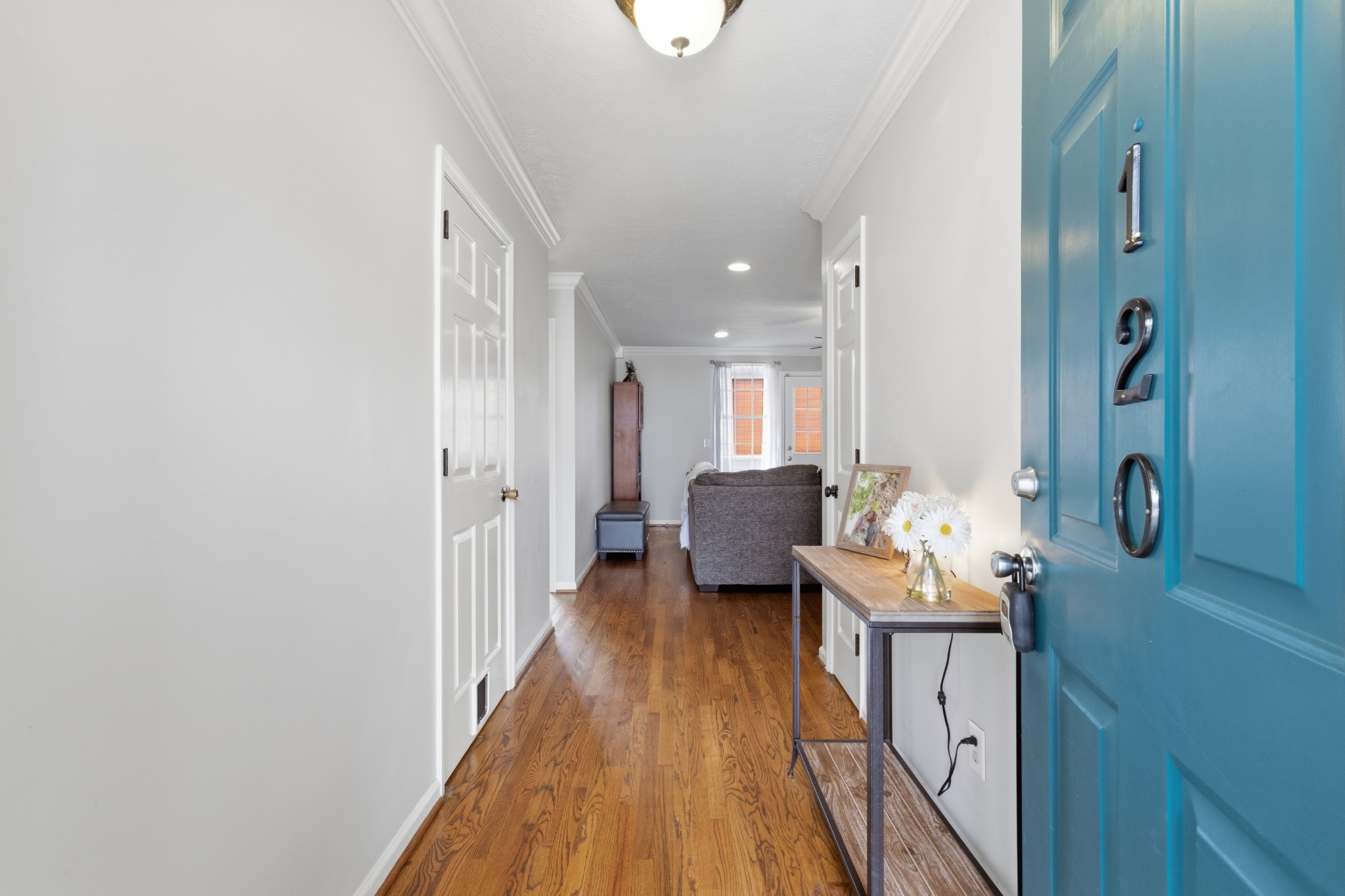 120 River Bend Road Hendersonville, TN 37075 - Photo 3 of 26 a living room with furniture and a table