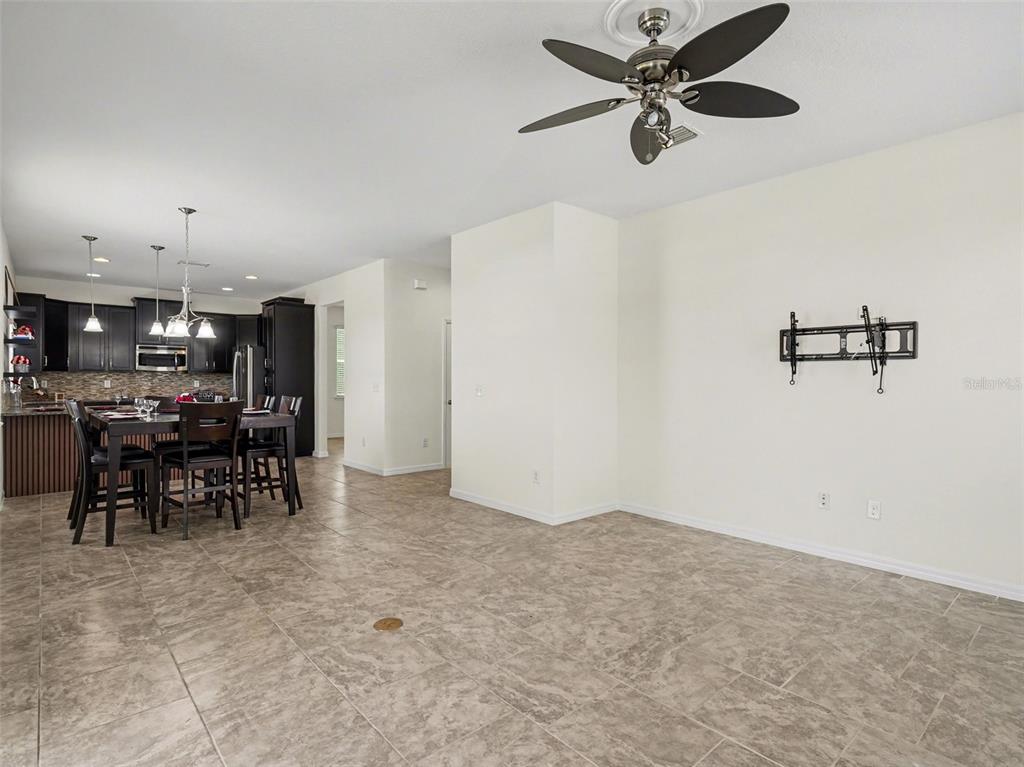 6417 Key Island Boulevard Apollo Beach, FL 33572 - Photo 9 of 34