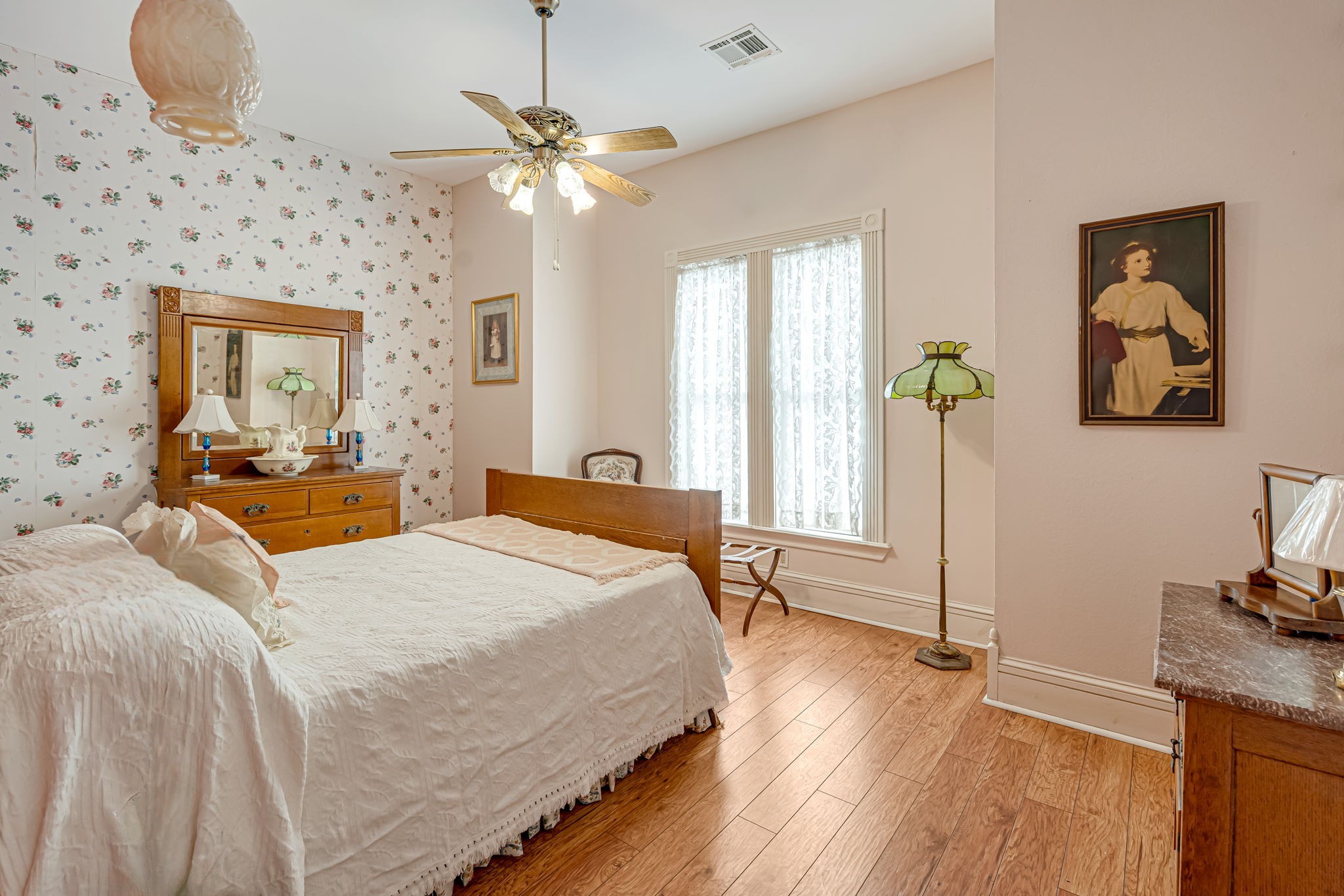4028 Crosby Cedar Bayou Road Baytown, TX 77521 - Photo 16 of 35 2nd Bedroom