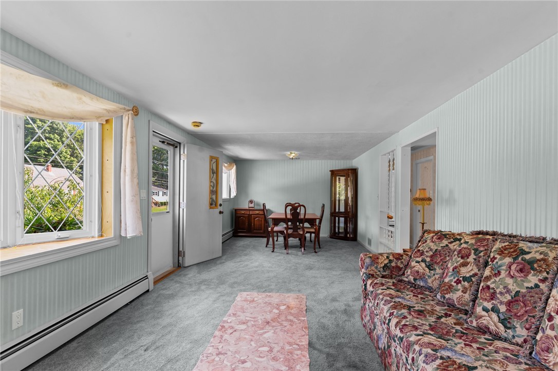 33 Limestone Street Warwick, RI 02889 - Photo 13 of 36 Gallery Image 13