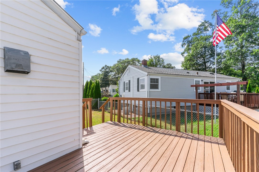 33 Limestone Street Warwick, RI 02889 - Photo 7 of 36 Gallery Image 7