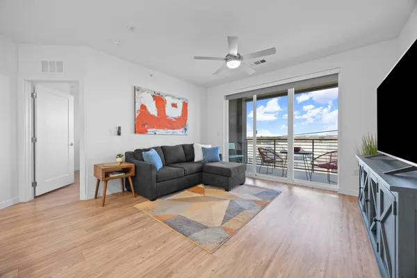 $350,000 | 4801 Springdale Road, Unit 1401, Austin, TX 78723