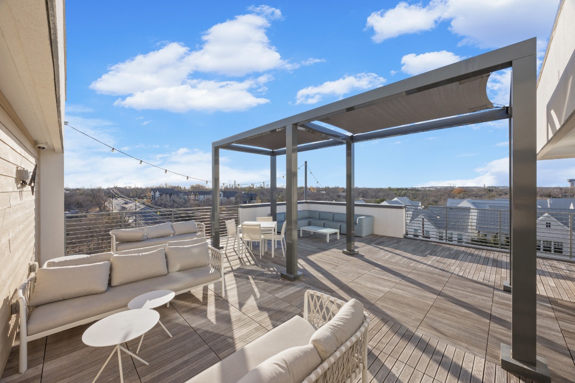 4801 Springdale Road, Unit 1401 Austin, TX 78723 - Photo 29 of 40 a balcony with furniture