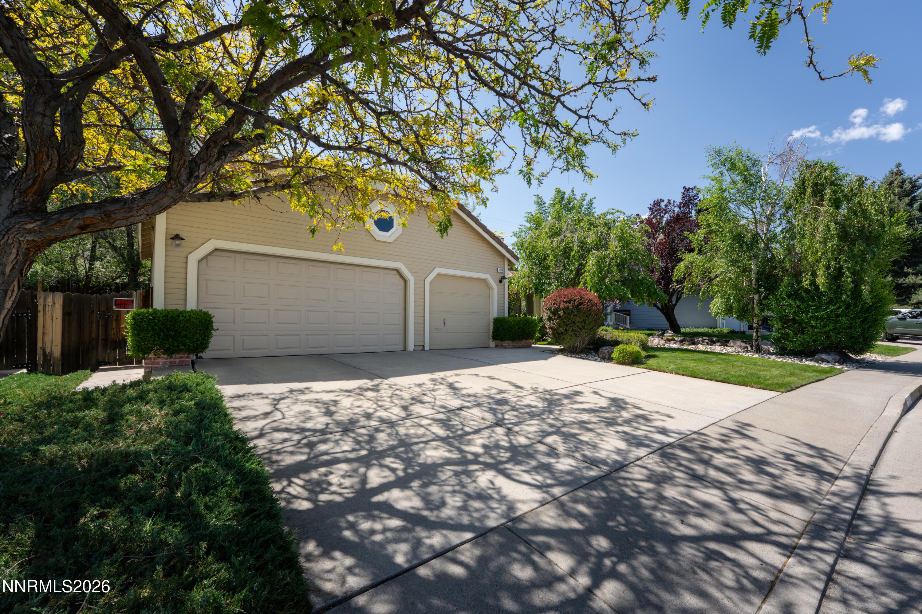 1618 Wheatgrass Drive Reno, NV 89509 - Photo 3 of 38 03-1618 Wheatgrass Dr Reno NV 89509 (3 o