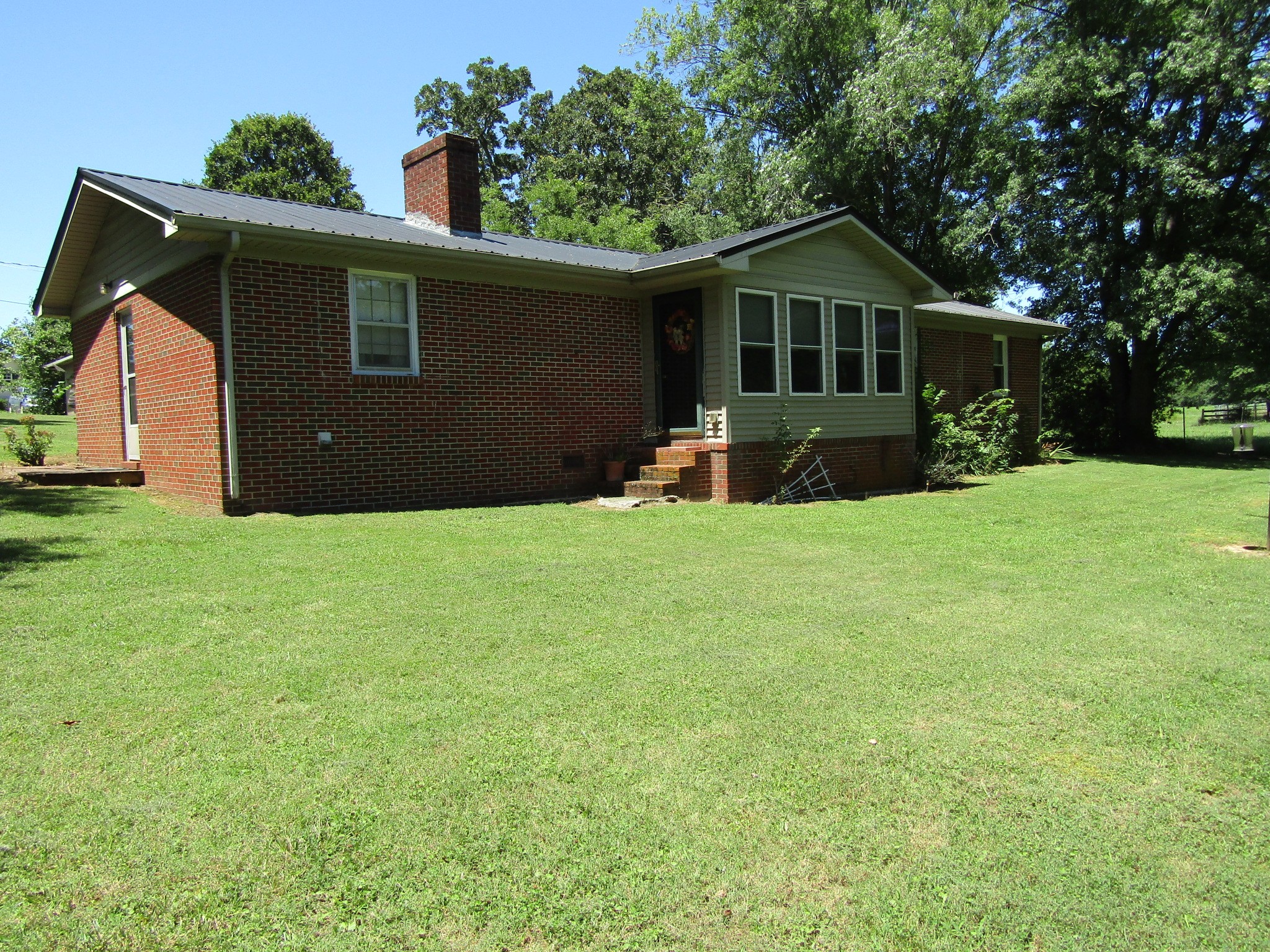 114 Hoosier Road McMinnville, TN 37110 - Photo 2 of 8 Gallery Image 2