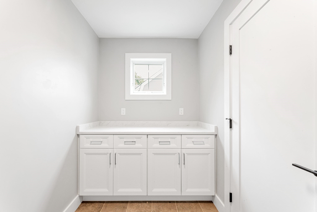 29 Keystone Street Boston, MA 02132 - Photo 25 of 29