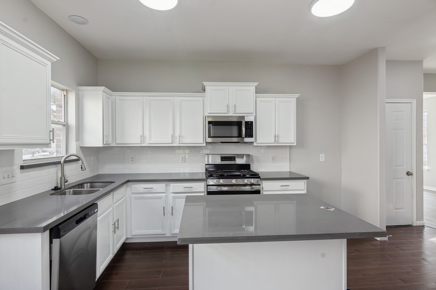 23707 Red Glade Court Spring, TX 77373 - Photo 9 of 26