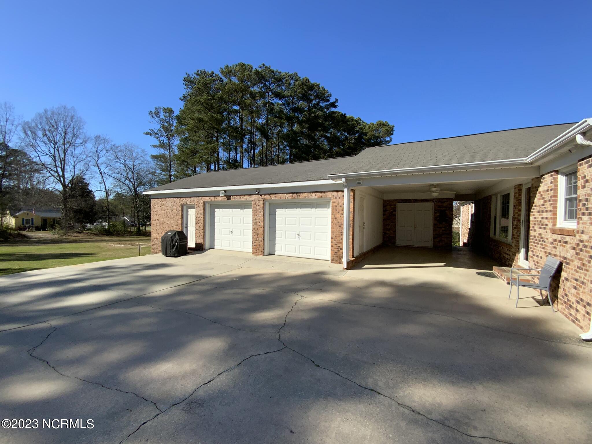 307 Curtis Drive Rockingham, NC 28379 - Photo 11 of 14 3
