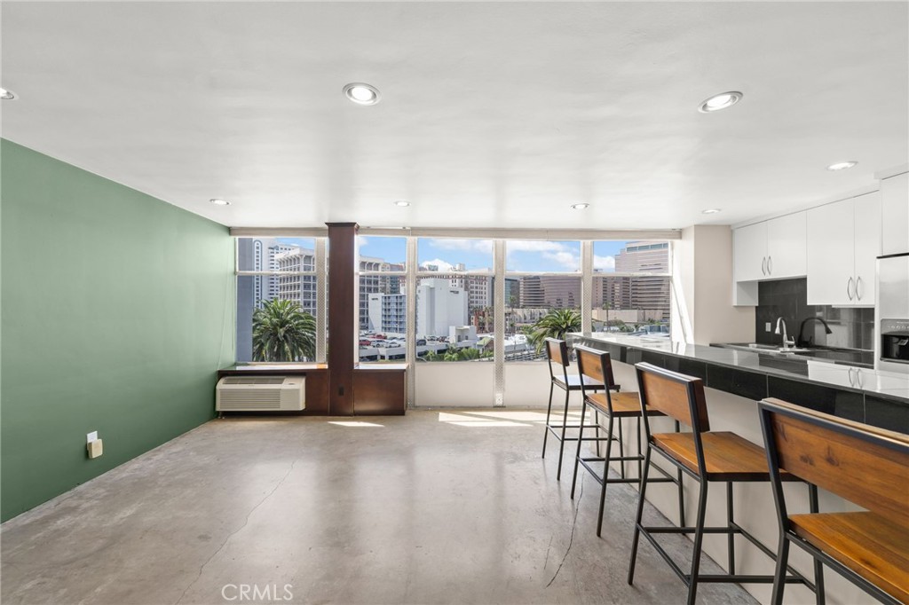 100 Atlantic Avenue, Unit 604 Long Beach, CA 90802 - Photo 7 of 29 a view of a living room and dining room