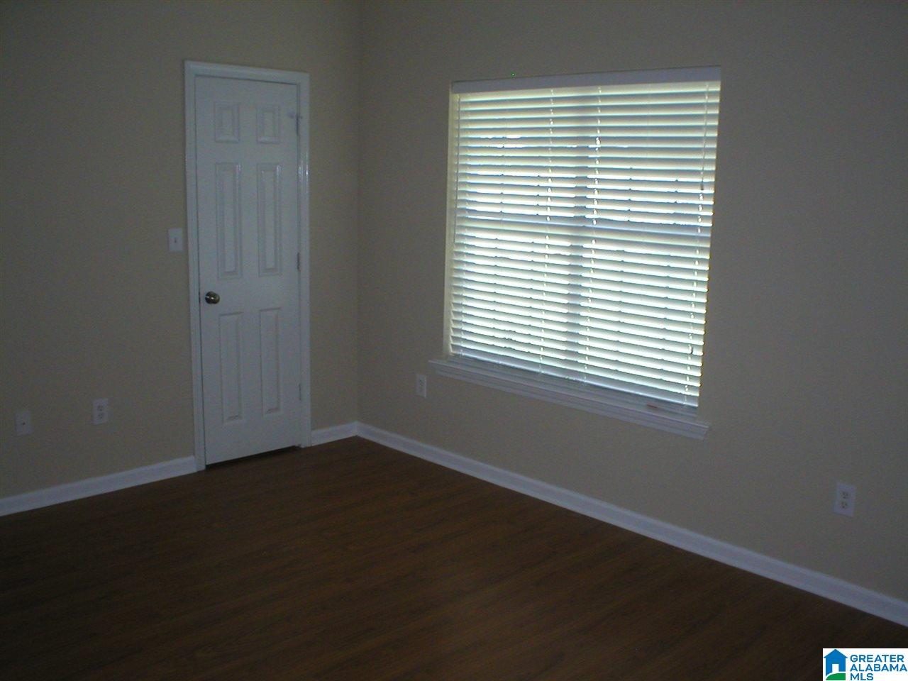 101 Timberleaf Circle Alabaster, AL 35007 - Photo 5 of 41
