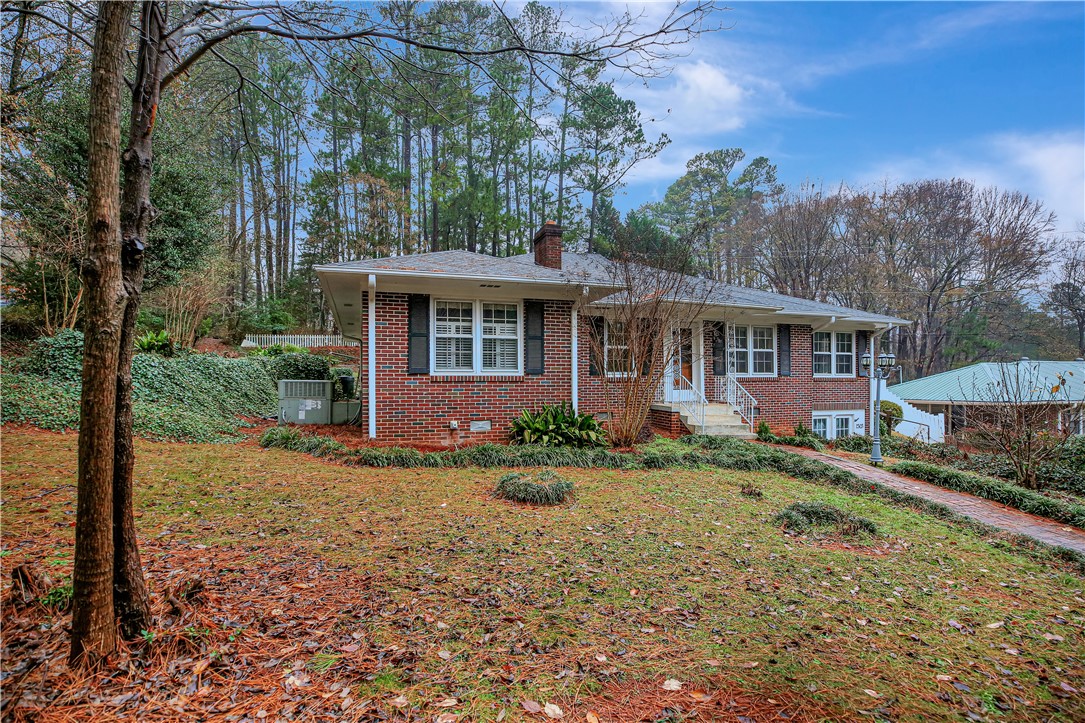 2303 East Calhoun Street Anderson, SC 29621 - Photo 3 of 30