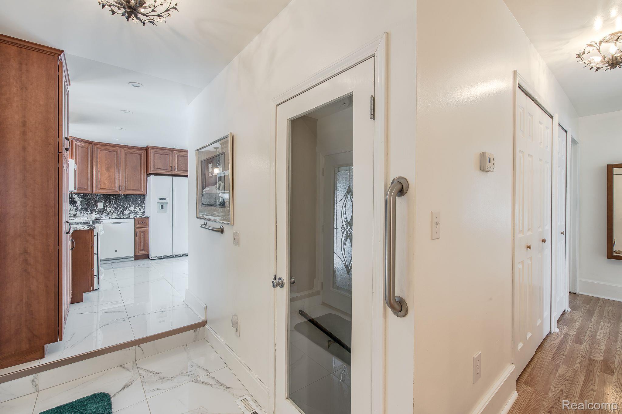 5131 West Harvard Road Clarkston, MI 48348 - Photo 20 of 48 Gallery Image 20