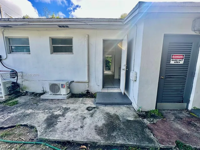 $1,300 | 5010 Northwest 2nd Avenue, Unit 3, Miami, FL 33127