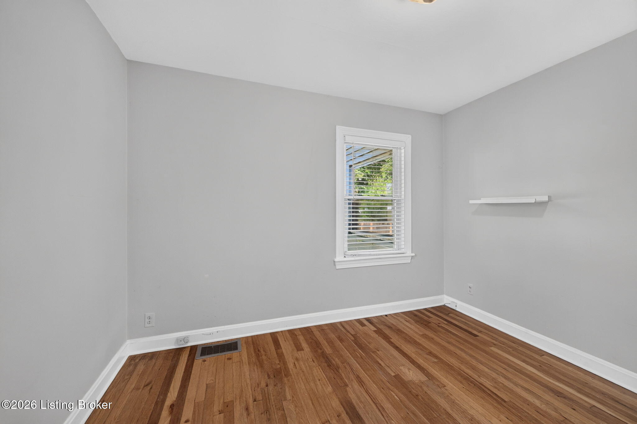 4302 Alton Road Louisville, KY 40207 - Photo 23 of 44 Bedroom 2