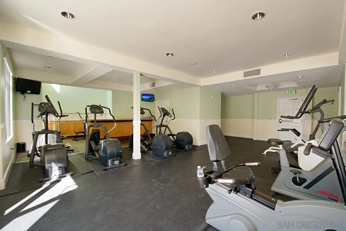9263 Regents Road, Unit B108 La Jolla, CA 92037 - Photo 43 of 48