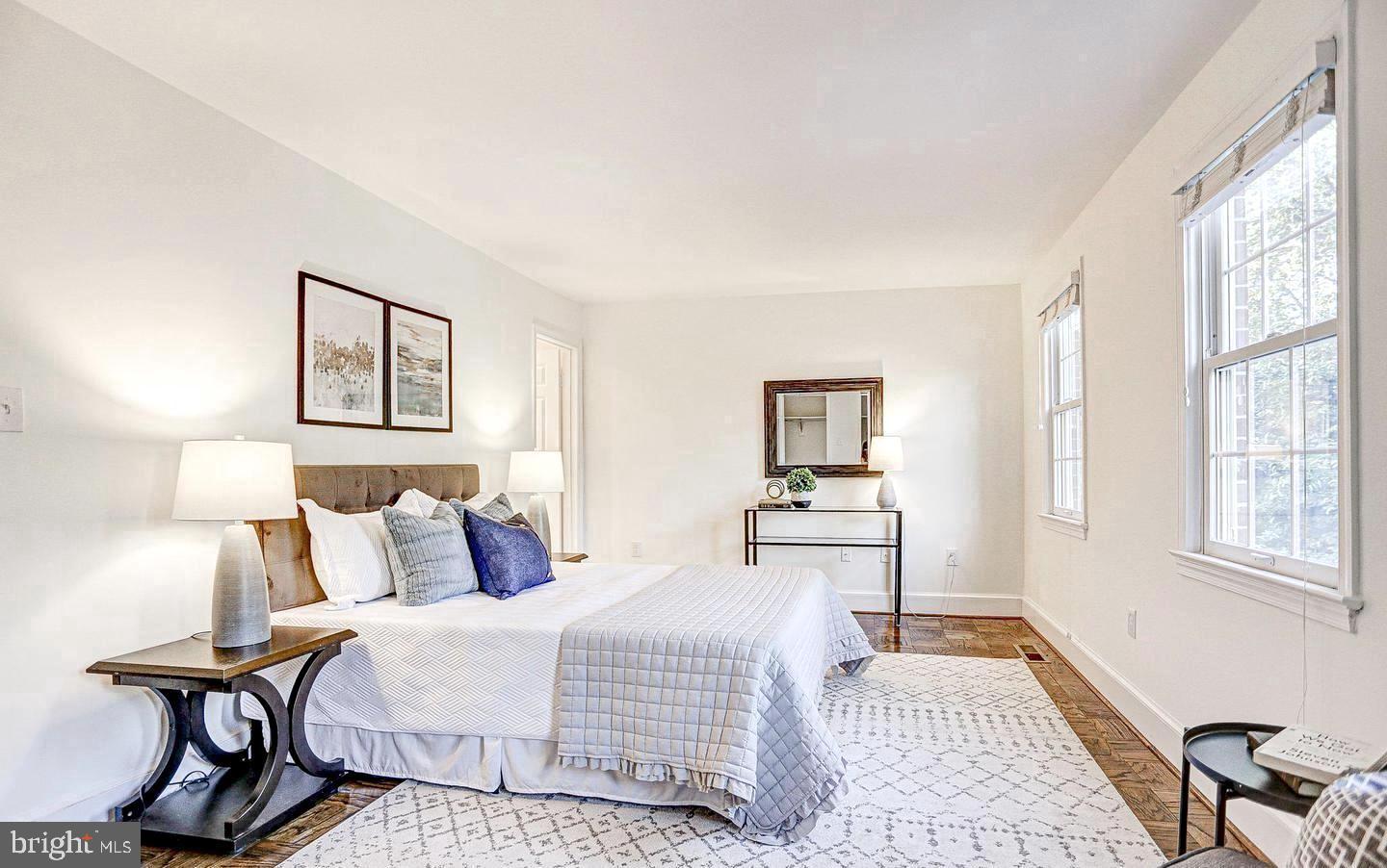 3251 Sutton Place Northwest, Unit B Washington, DC 20016 - Photo 21 of 34 Primary Bedroom