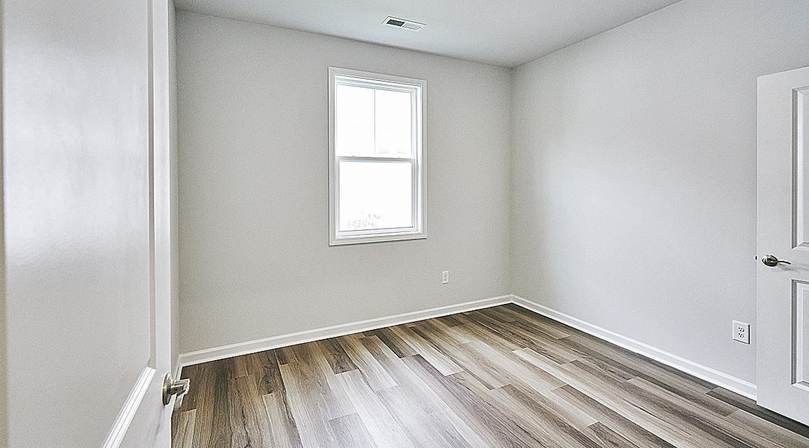 2010 Knight Xing Road Durham, NC 27703 - Photo 7 of 21 Photo 7