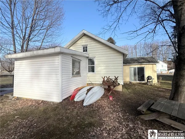 $75,000 | 9557 Highway 60, Pomfret, NY 14063