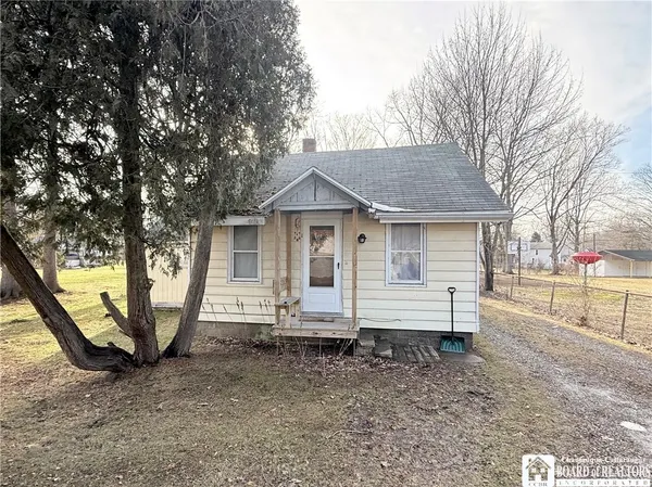 $75,000 | 9557 Highway 60, Pomfret, NY 14063