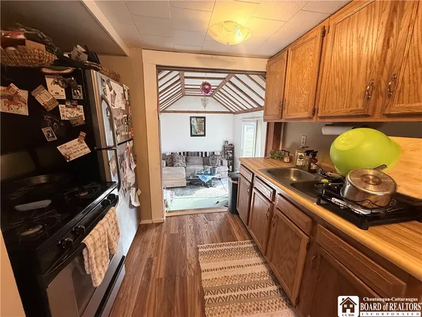 $75,000 | 9557 Highway 60, Pomfret, NY 14063