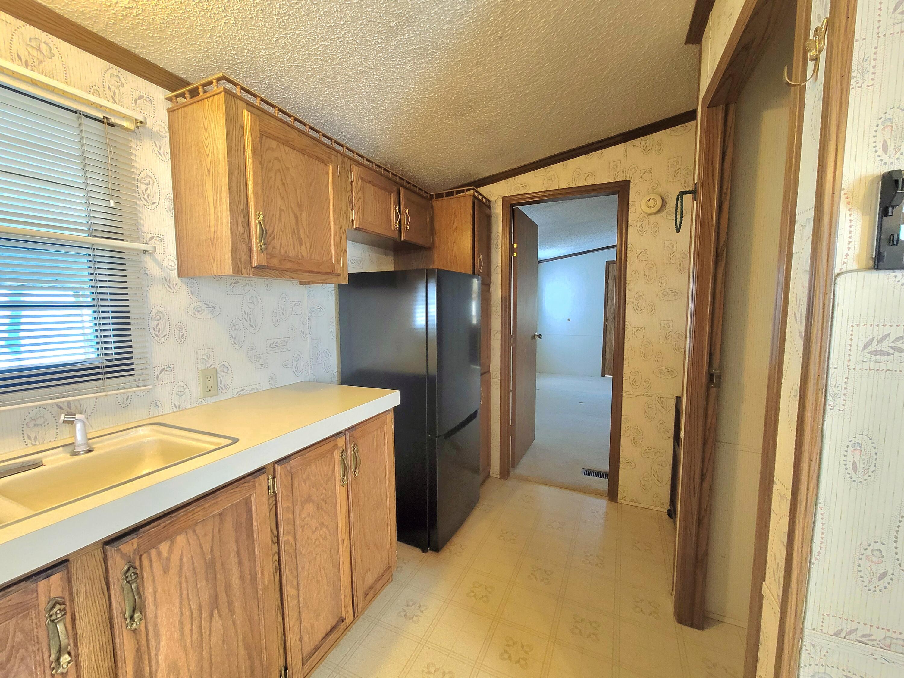 63 Sunset Drive Springfield, OH 45504 - Photo 14 of 30